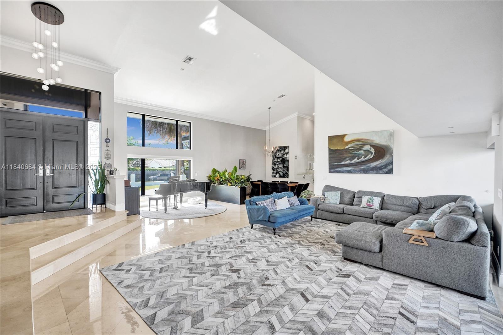 13724 SW 92nd Ct Miami, FL 33176