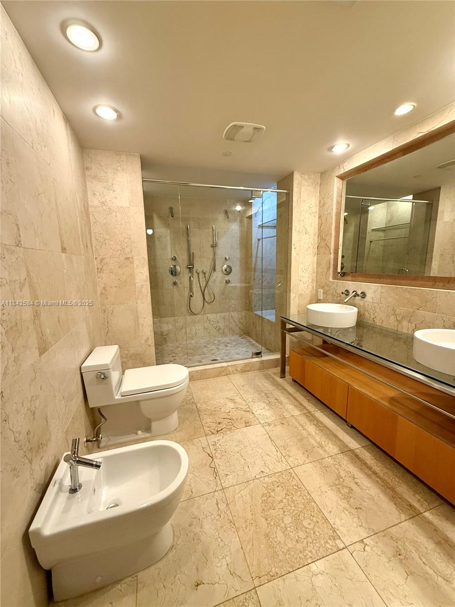 image Terra Beachside Condo6