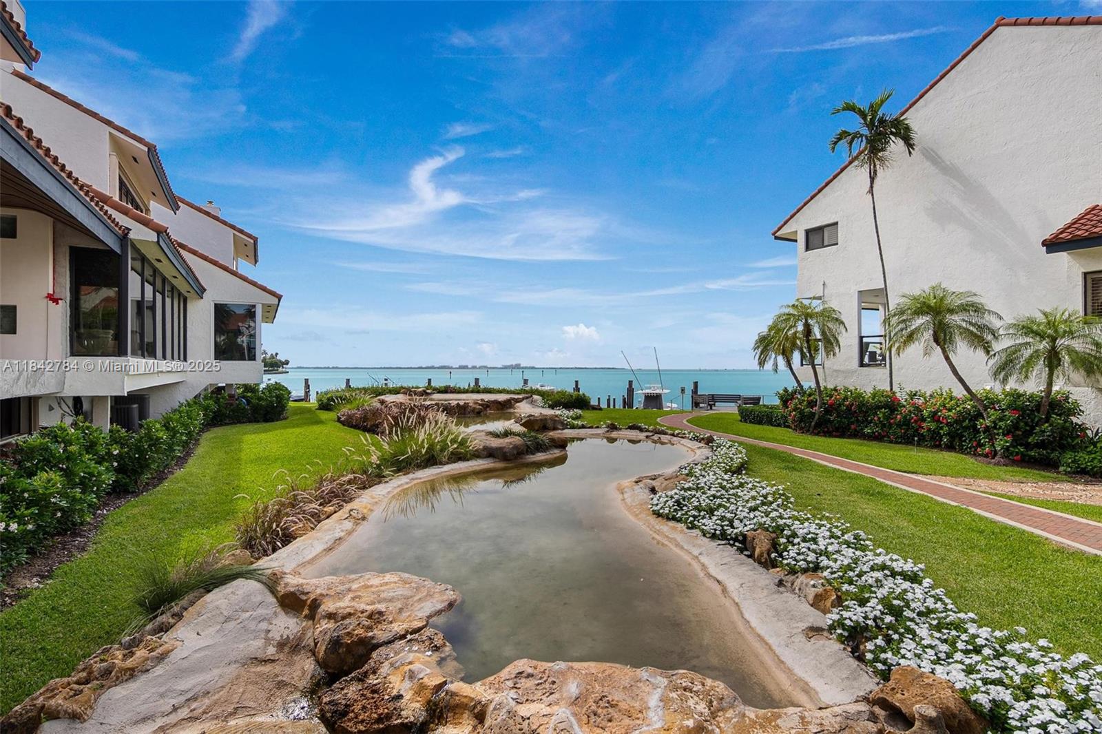 2000 S Bayshore Dr #69