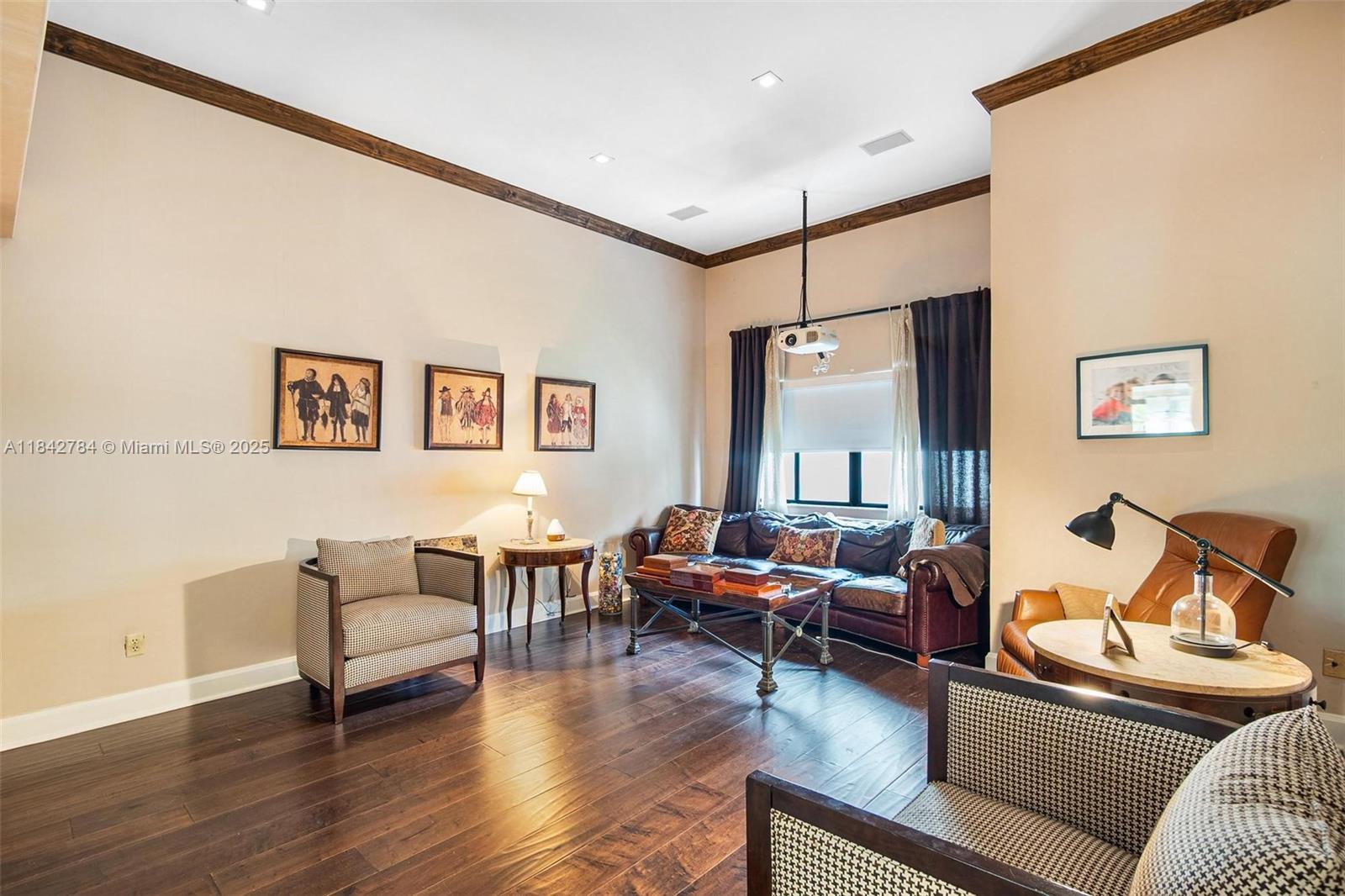 2000 S Bayshore Dr #69 Miami, FL 33133