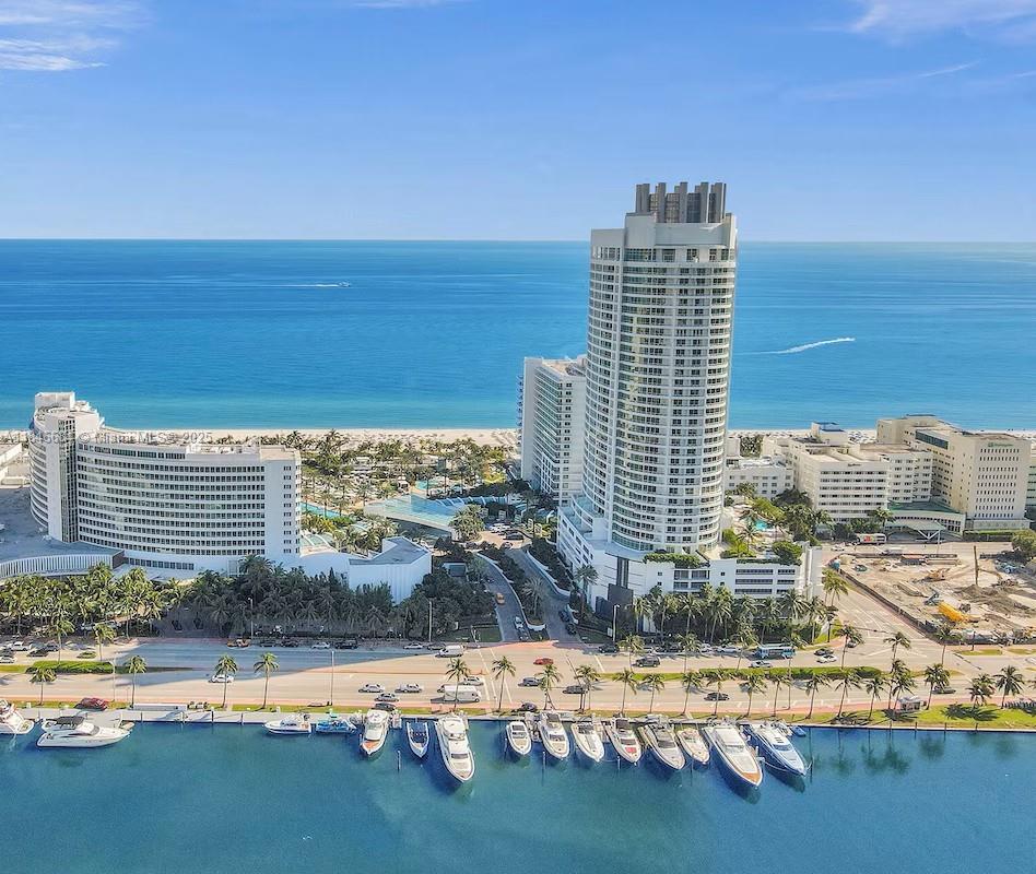 4401 Collins Ave #1915/1917