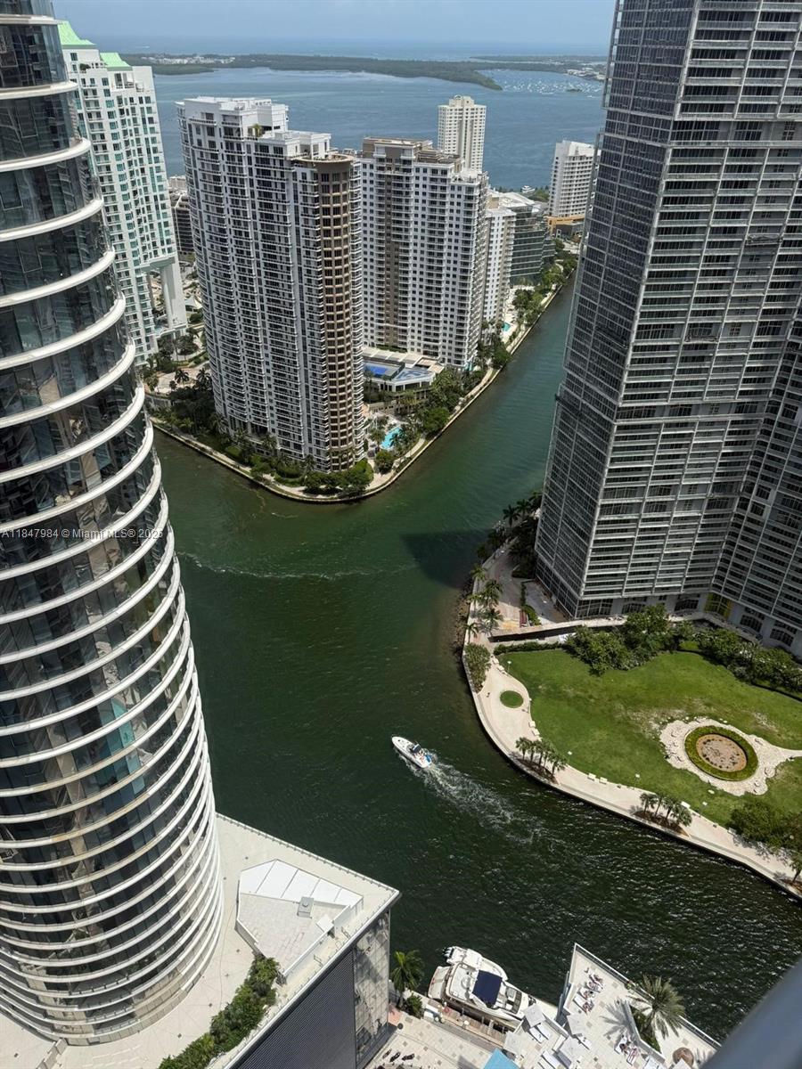 200 Biscayne Blvd Way #4801