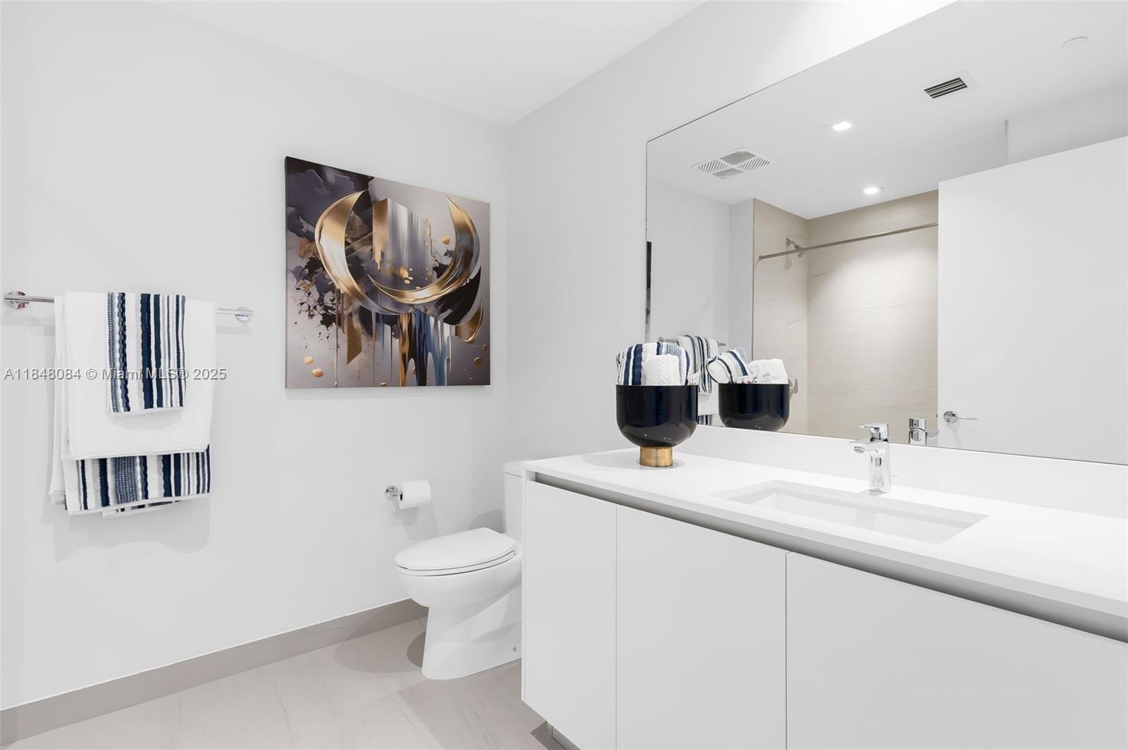 1116 N Ocean Blvd #504 Pompano Beach, FL 33062