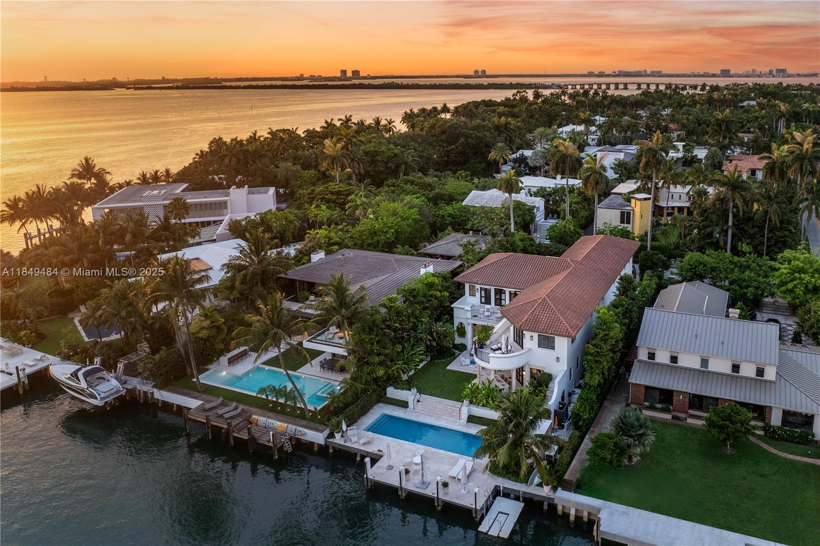 1818 W 23rd St Miami Beach, FL 33140