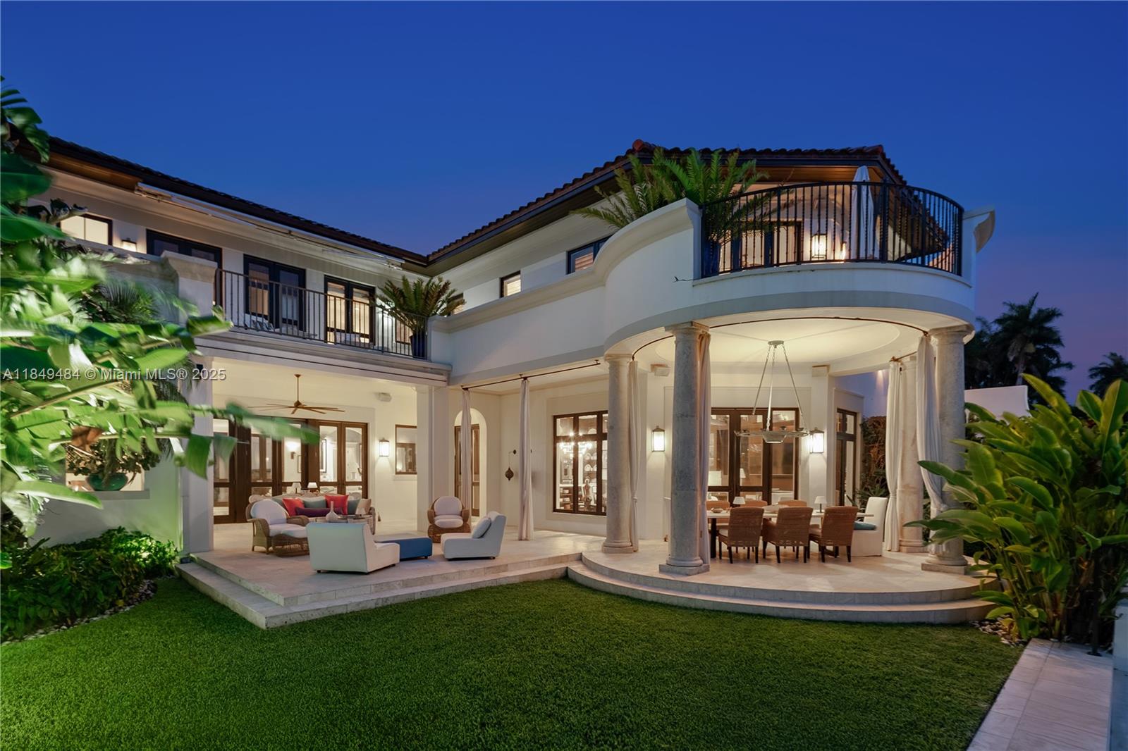 1818 W 23rd St Miami Beach, FL 33140