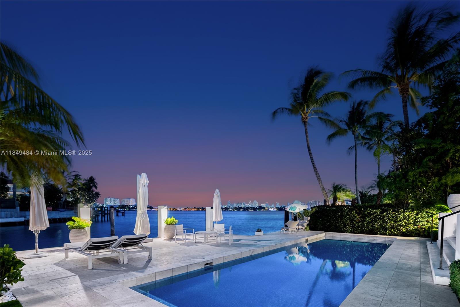 1818 W 23rd St Miami Beach, FL 33140