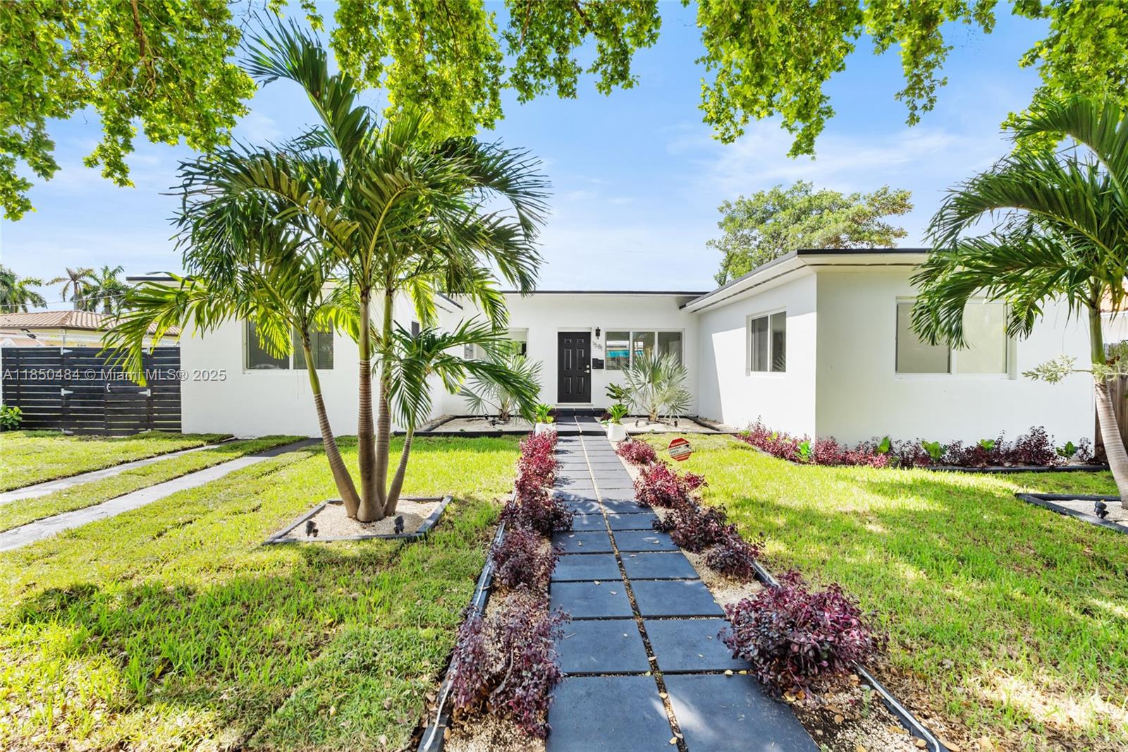 1581 Normandy Dr