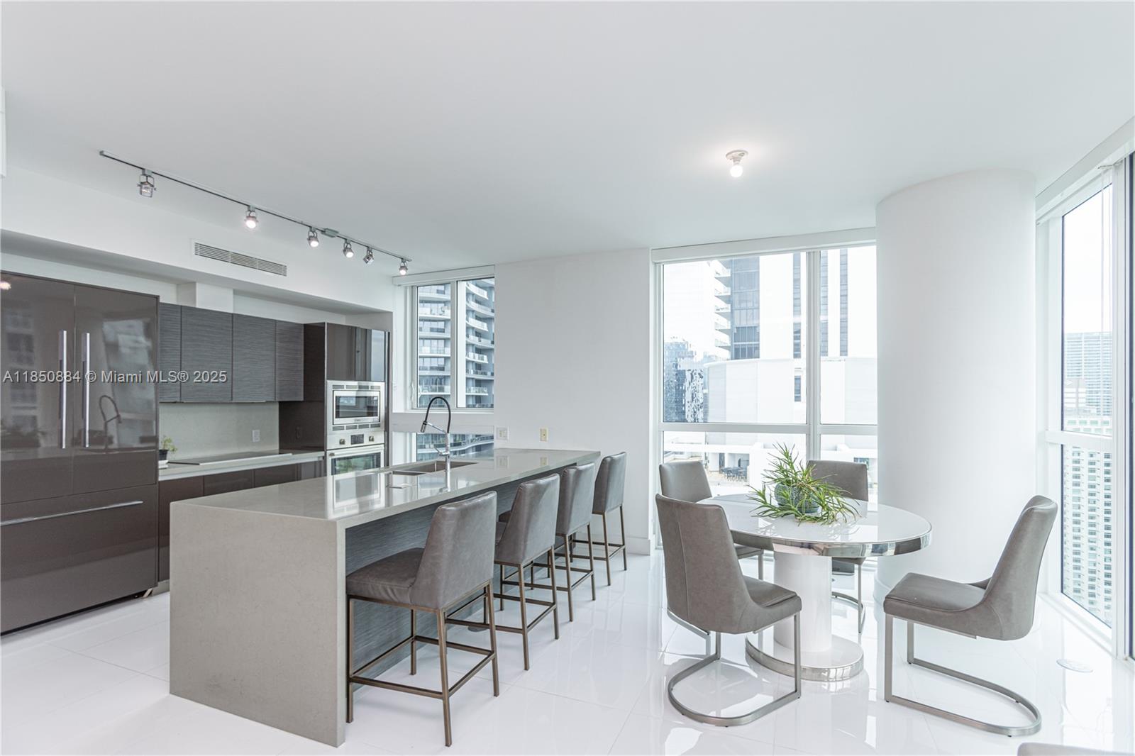 1080 Brickell #3906