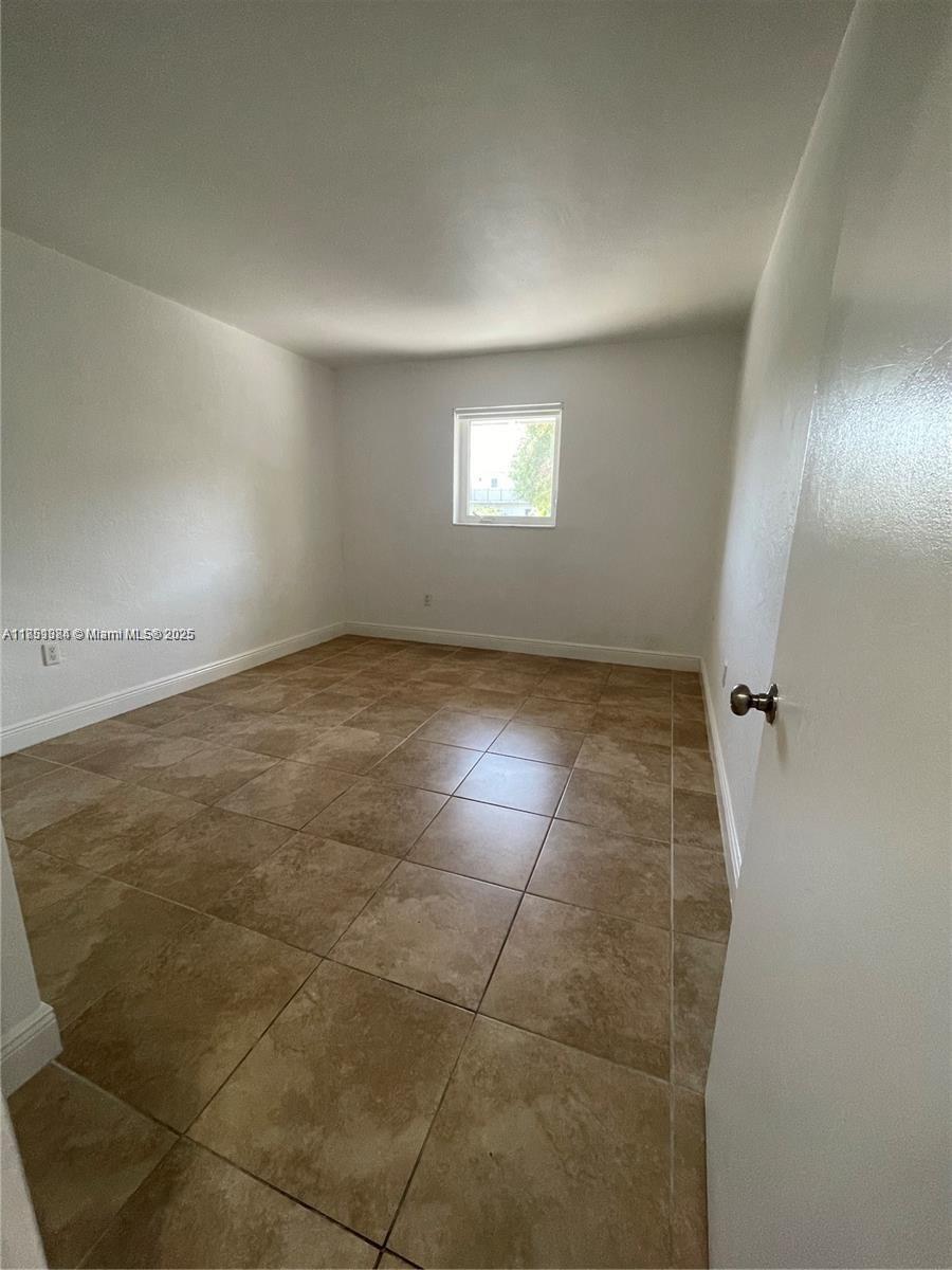 8607 SW 68th Ct #26 Pinecrest, FL 33156 8607 SW 68th Ct #26 Pinecrest, FL 33156