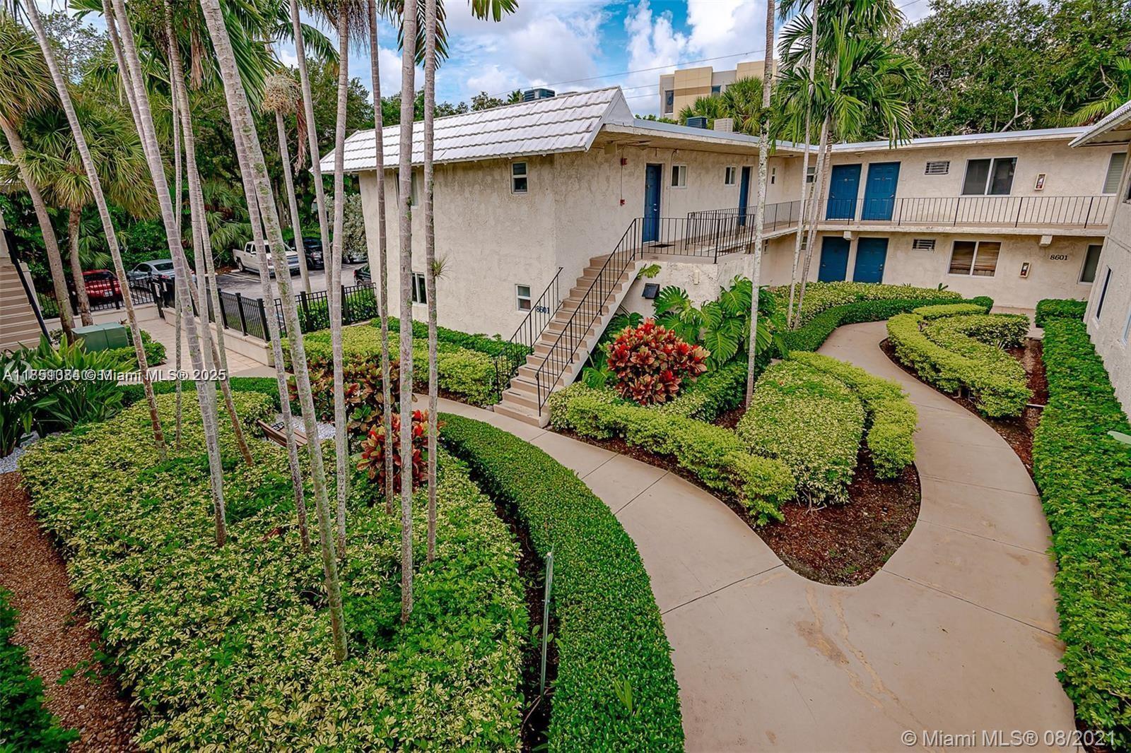8607 SW 68th Ct #26 Pinecrest, FL 33156 8607 SW 68th Ct #26 Pinecrest, FL 33156