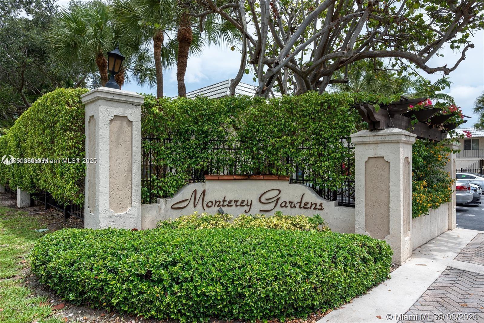 8607 SW 68th Ct #26 Pinecrest, FL 33156 8607 SW 68th Ct #26 Pinecrest, FL 33156