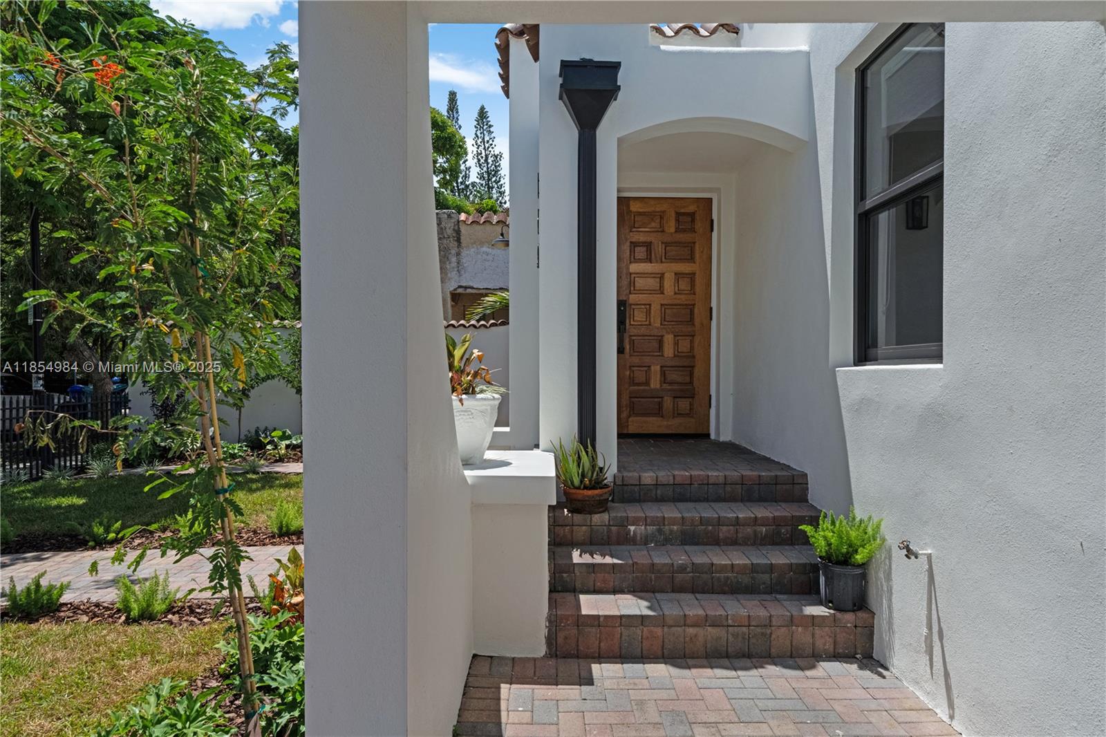 169 NE 48th St Miami, FL 33137