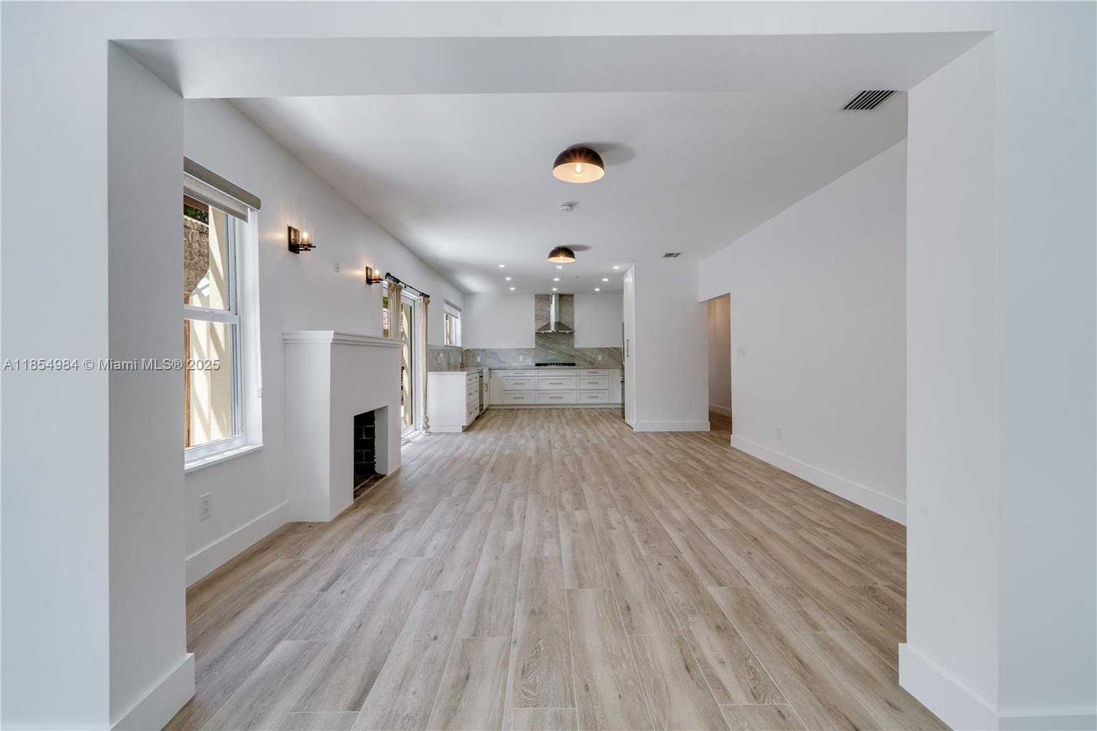 169 NE 48th St Miami, FL 33137