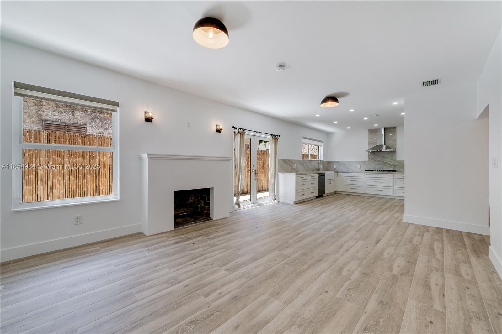 169 NE 48th St Miami, FL 33137