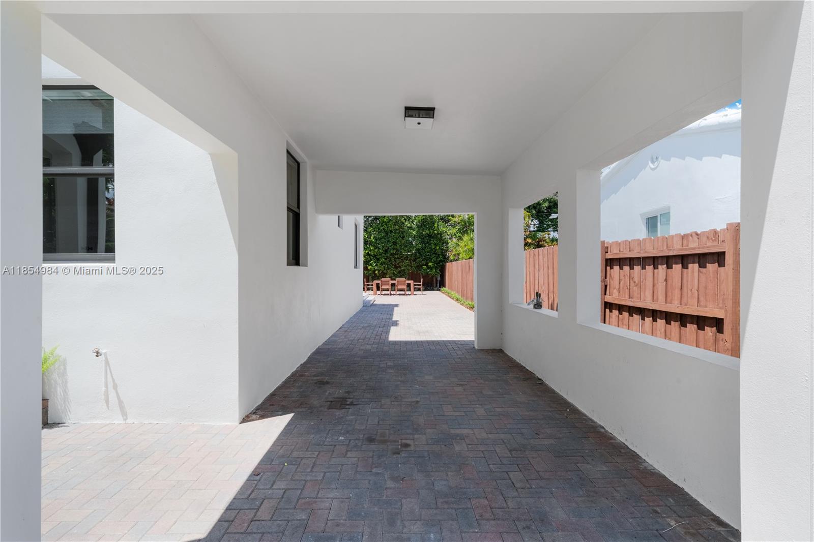 169 NE 48th St Miami, FL 33137