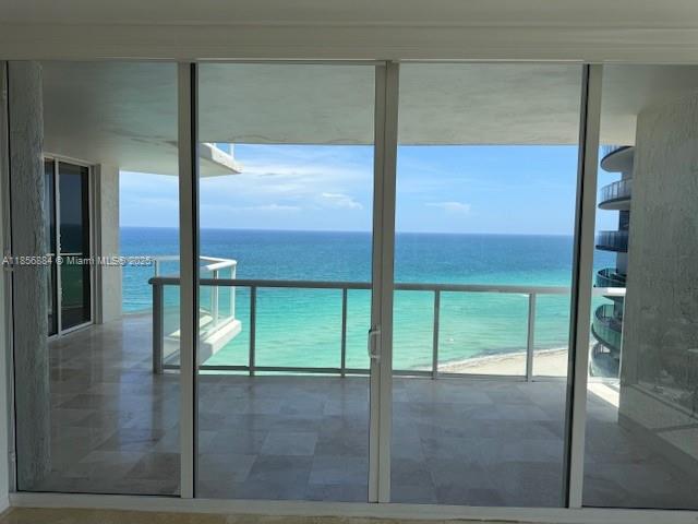 18671 Collins Ave #1803