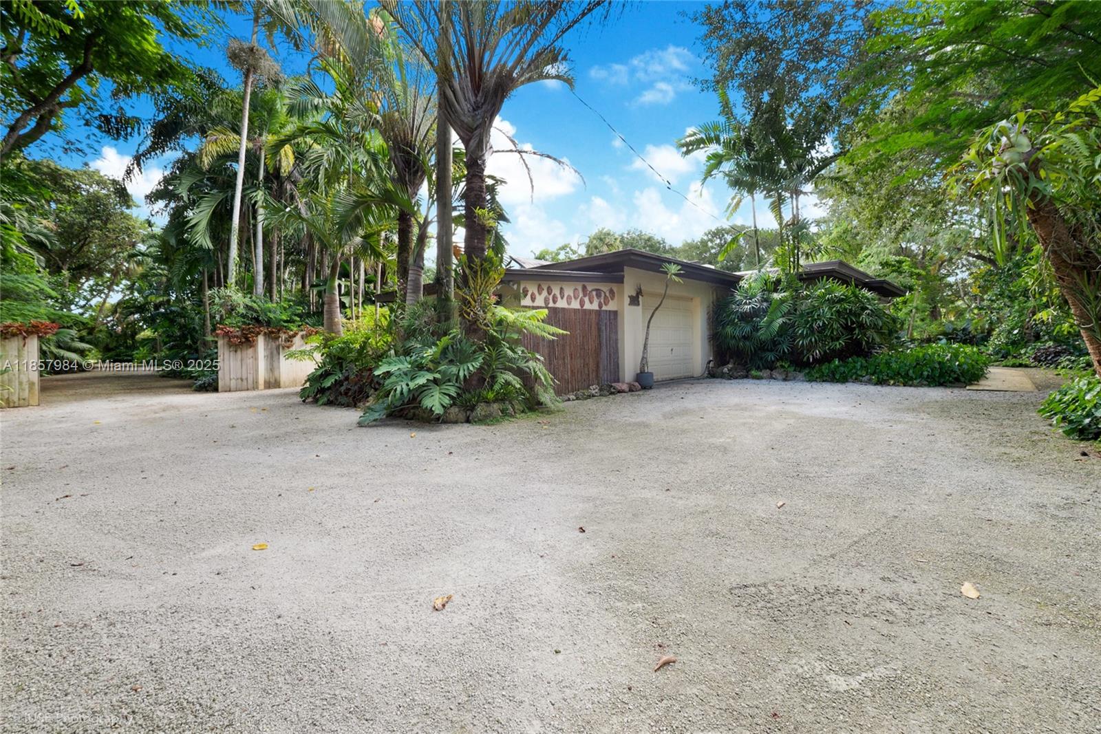 13831 SW 232nd St Miami, FL 33170