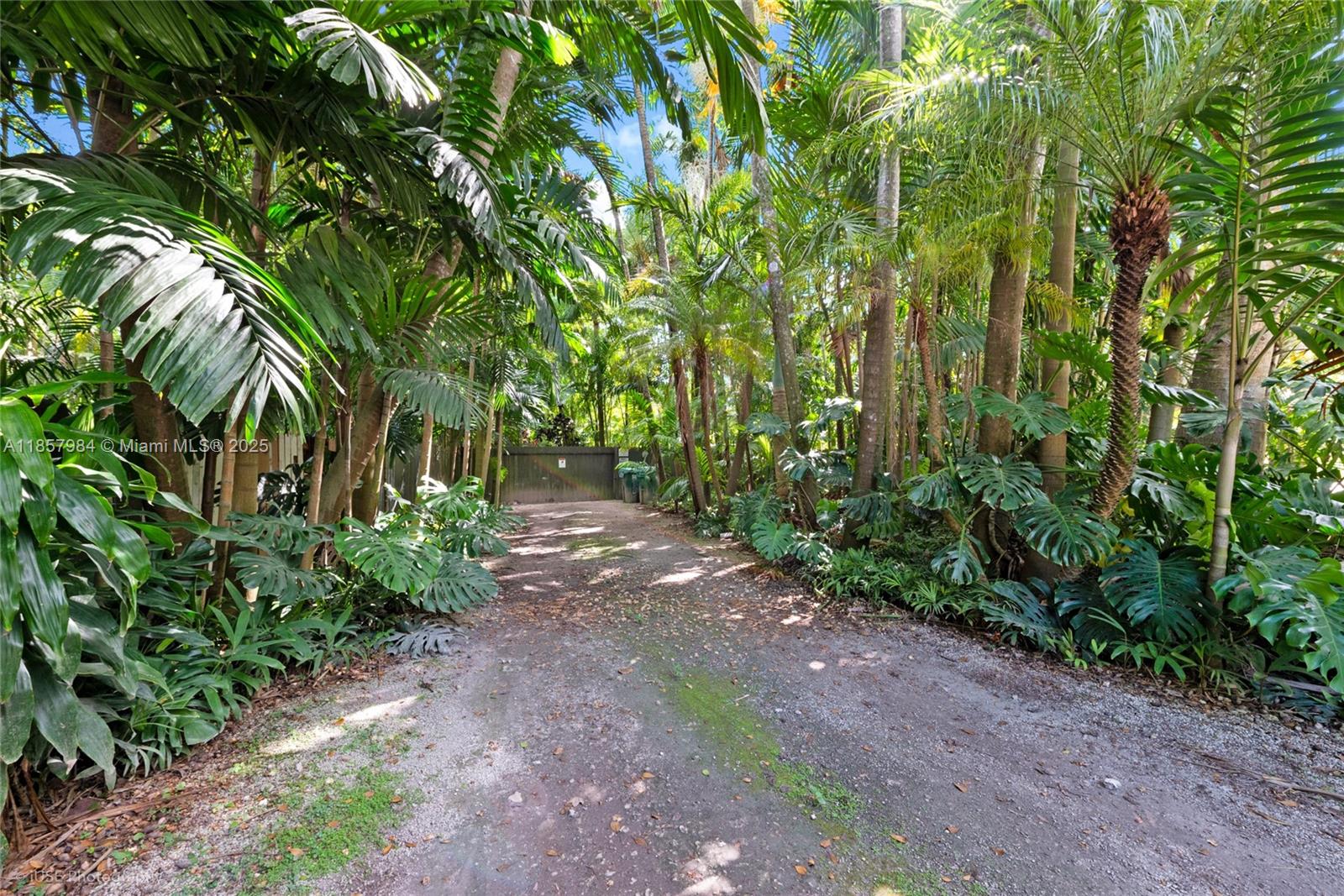 13831 SW 232nd St Miami, FL 33170