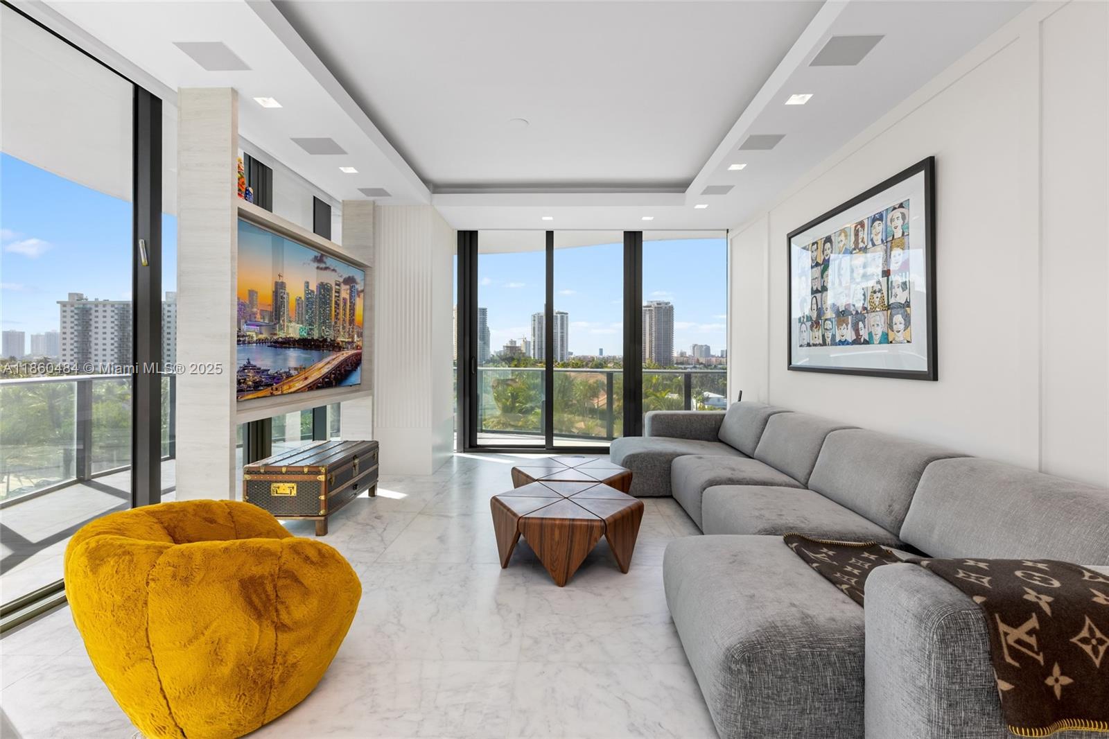 image Regalia Condo16