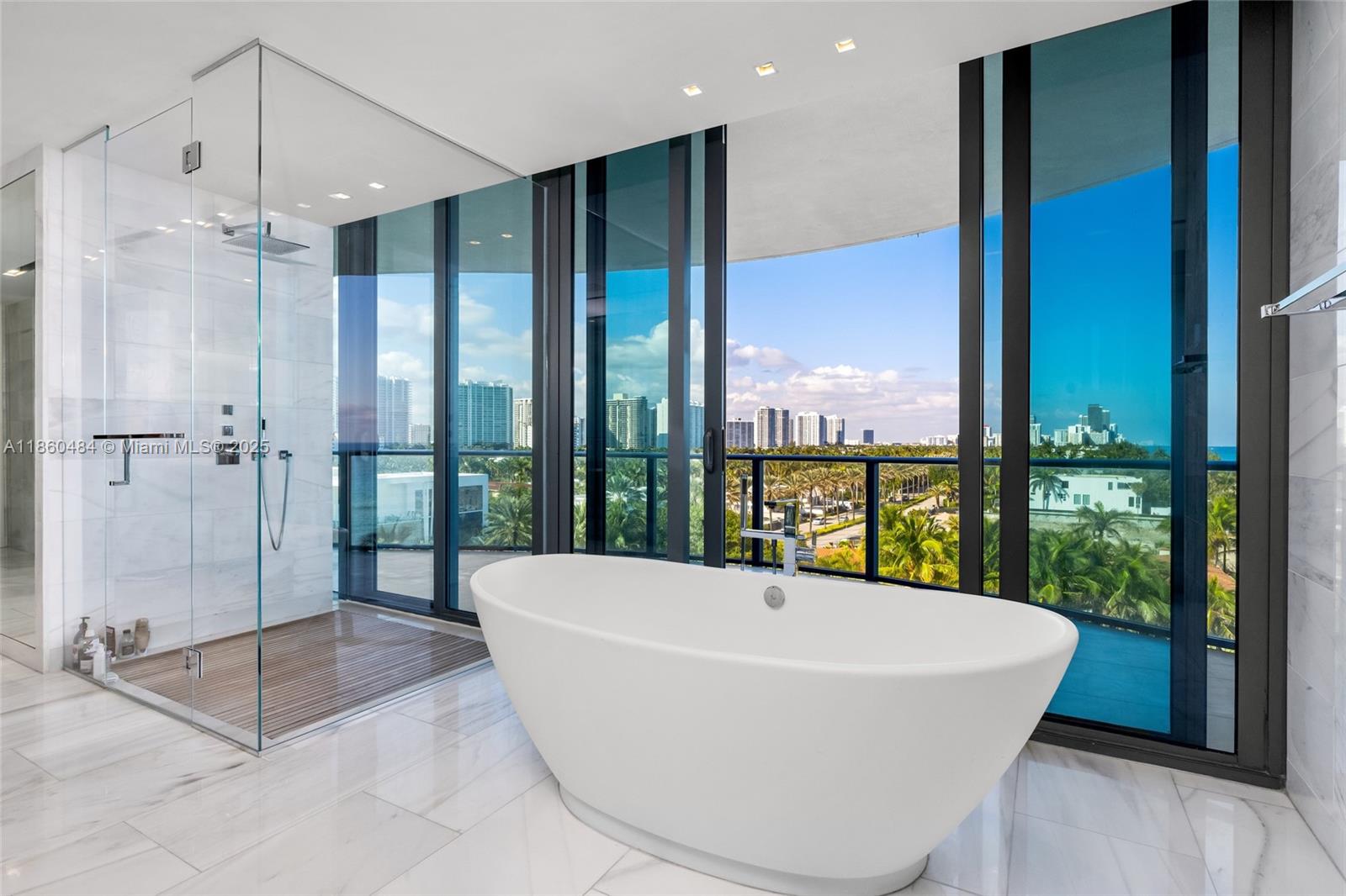 image Regalia Condo21