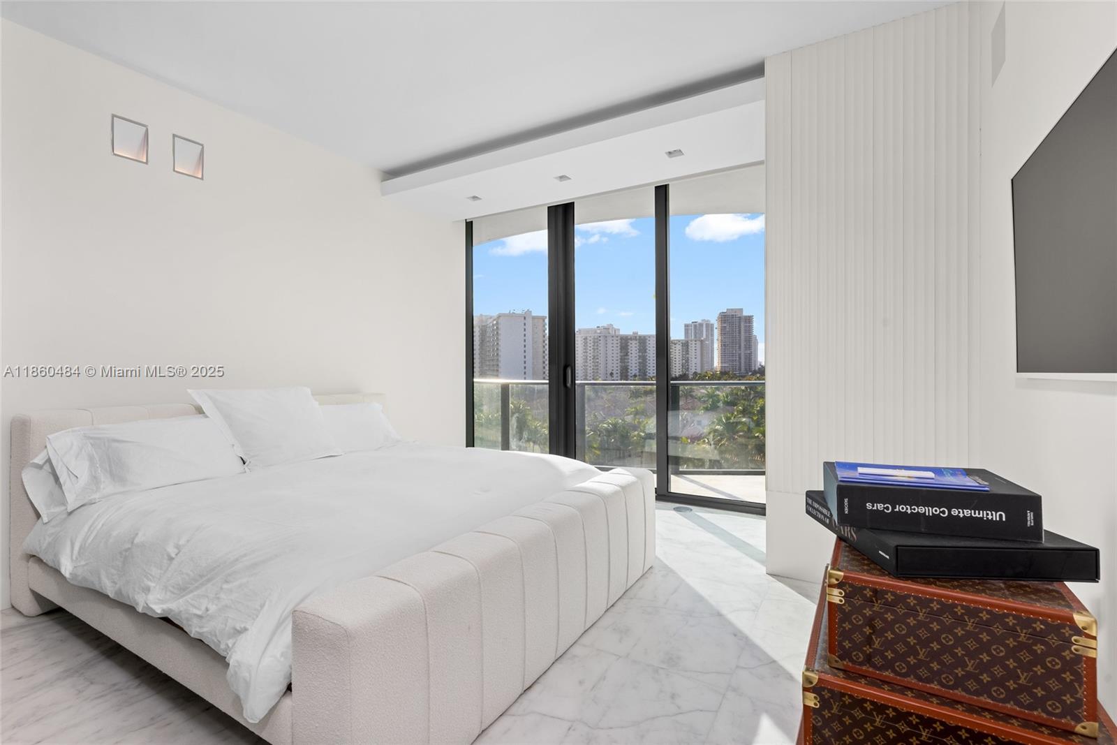 image Regalia Condo25