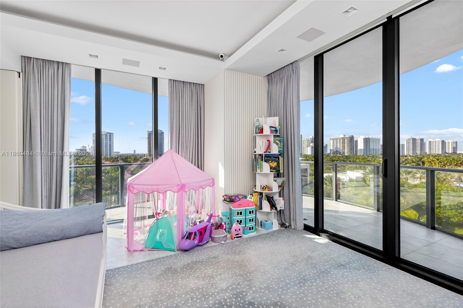 image Regalia Condo29