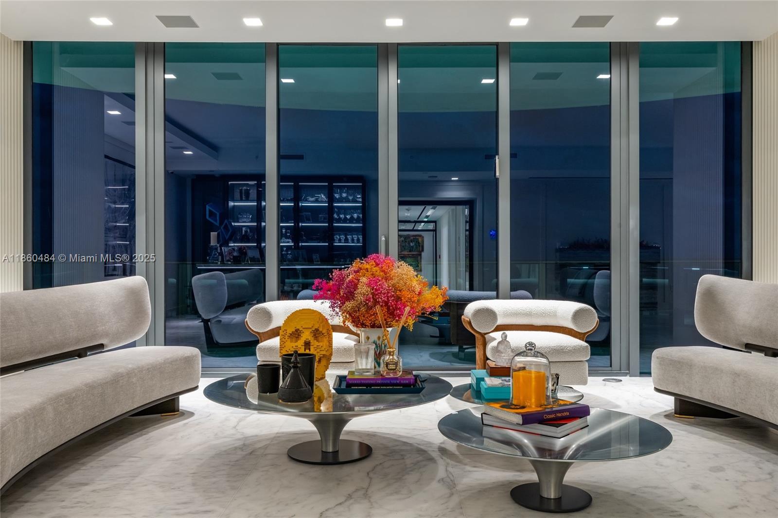 image Regalia Condo36