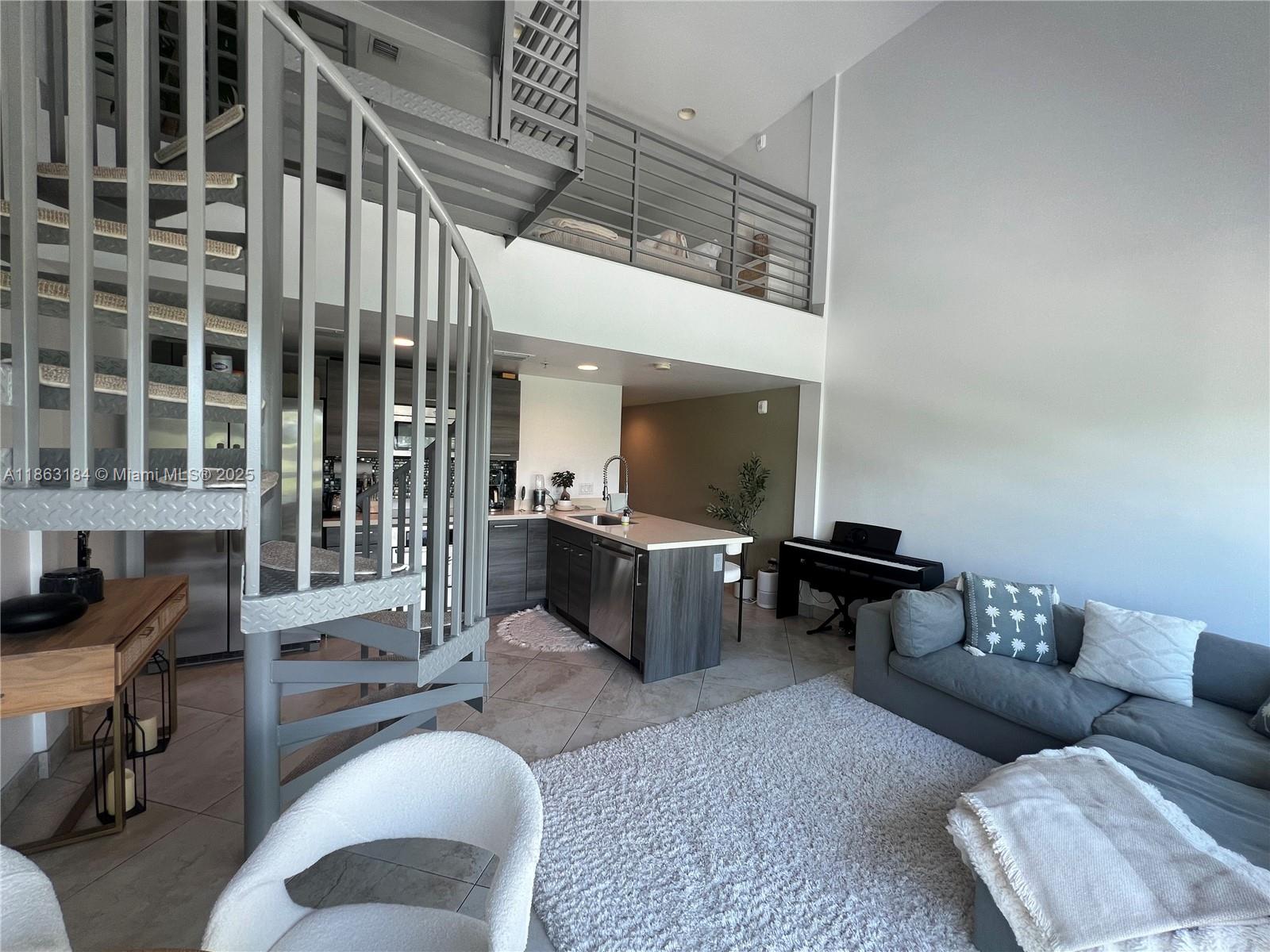 421 Meridian Ave #16