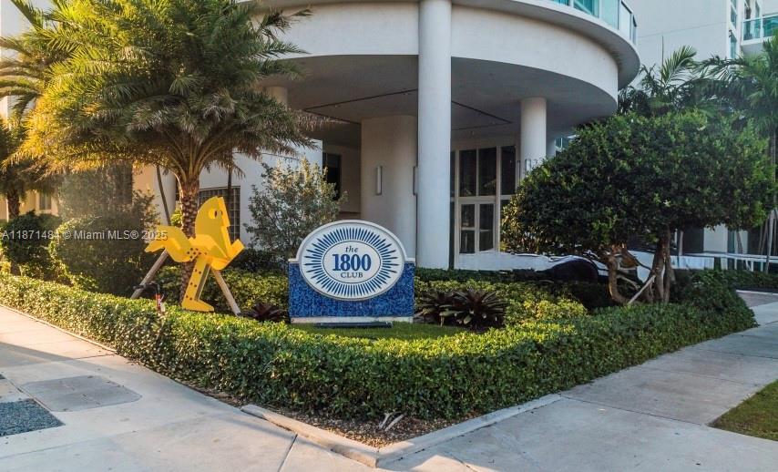 1800 N Bayshore Dr #614