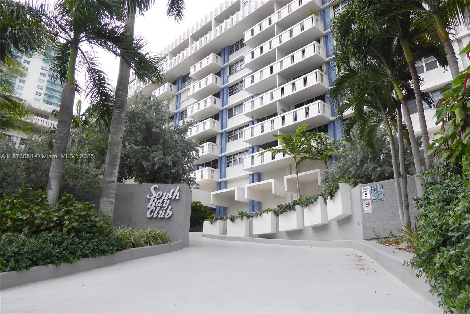 800 West Ave #632