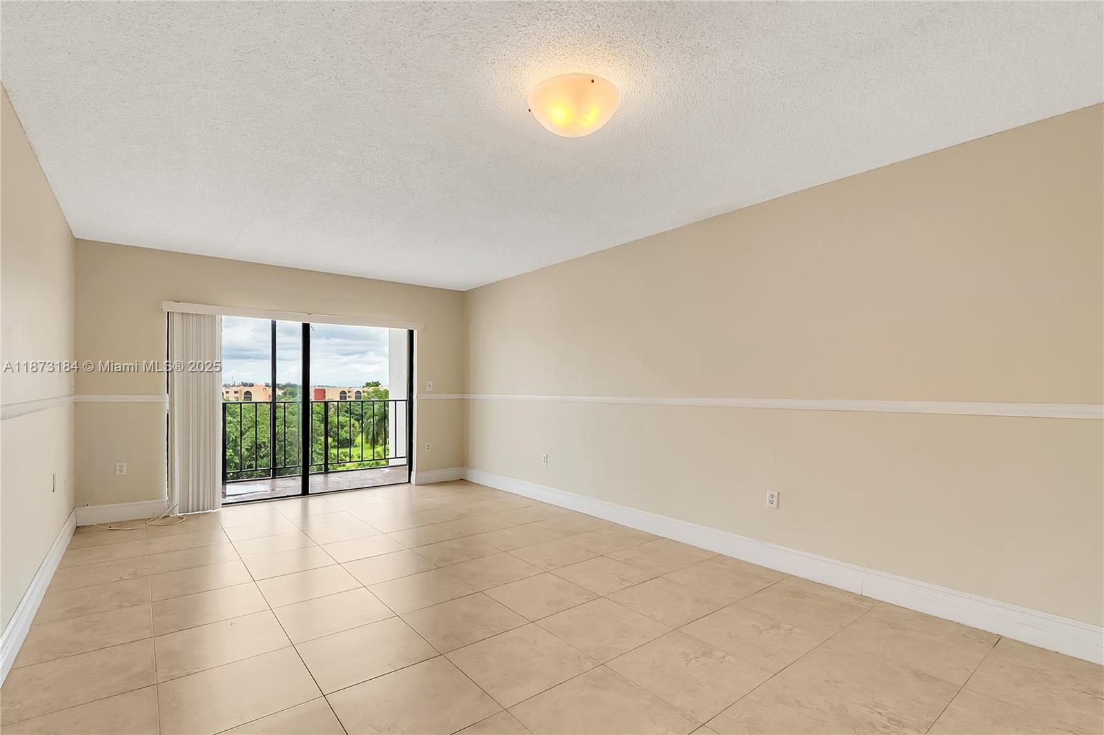 9682 Fontainebleau Blvd #714