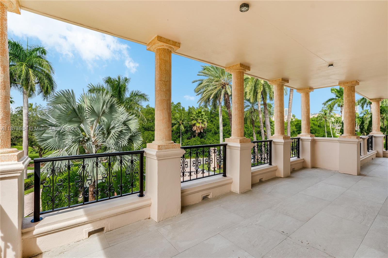 image Seaside Village27