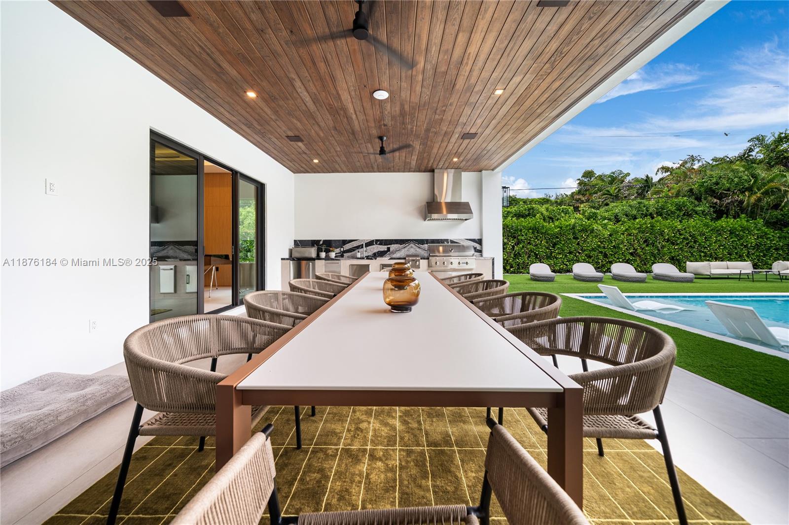 12820 SW 80th Ave Pinecrest, FL 33156