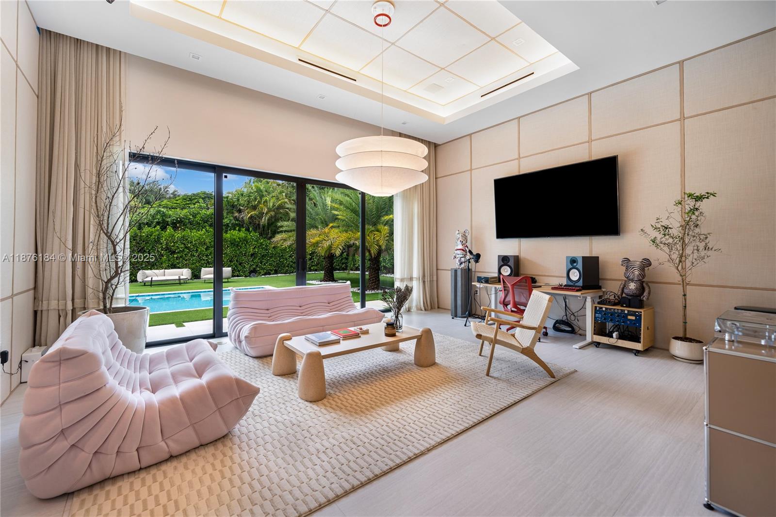 12820 SW 80th Ave Pinecrest, FL 33156