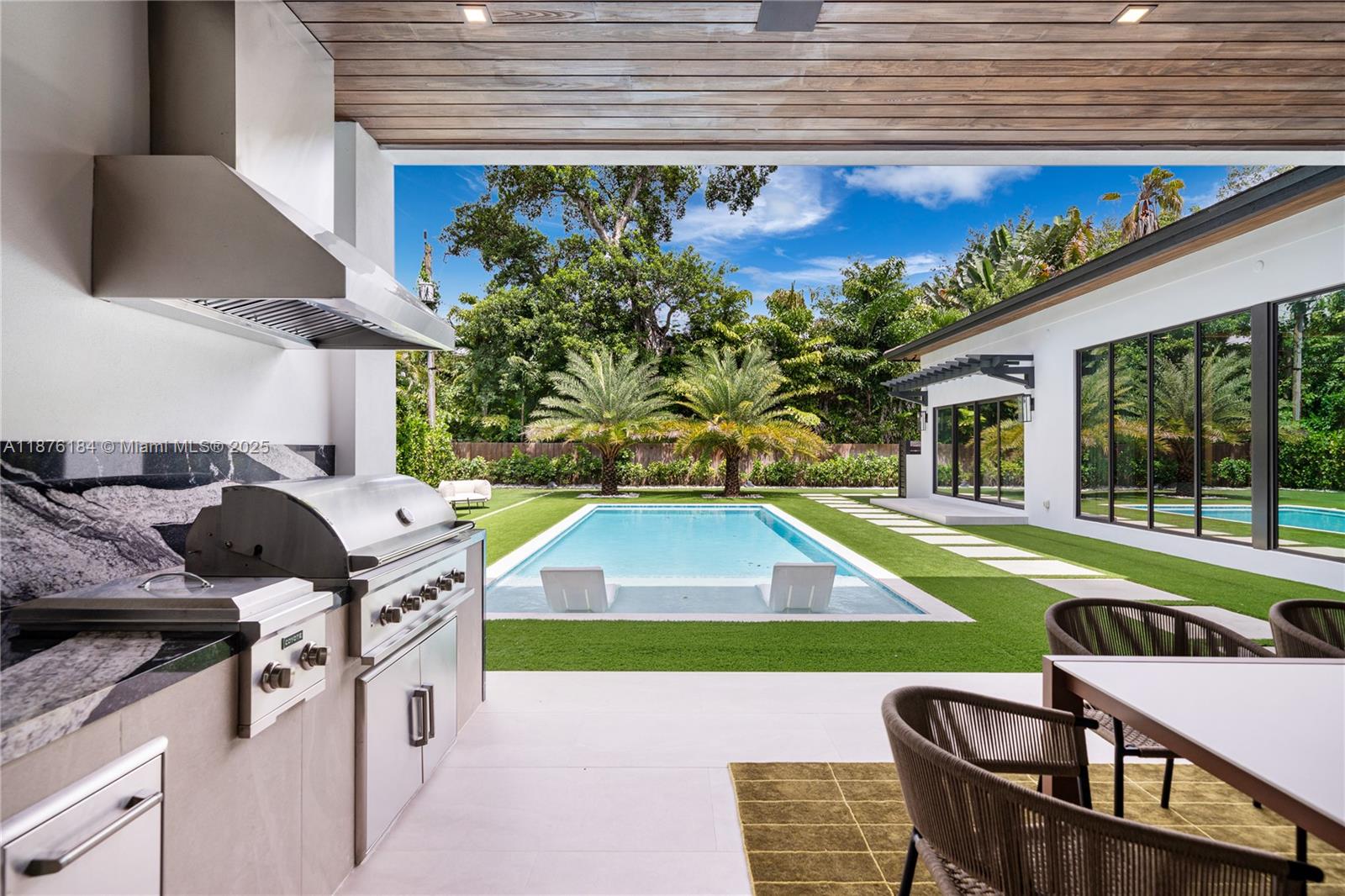 12820 SW 80th Ave Pinecrest, FL 33156