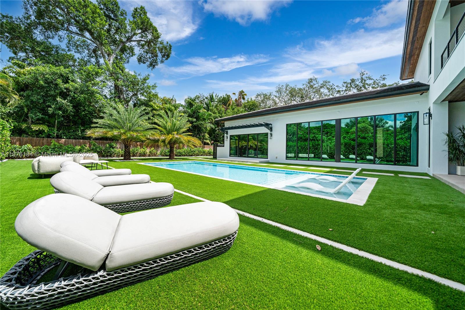 12820 SW 80th Ave Pinecrest, FL 33156