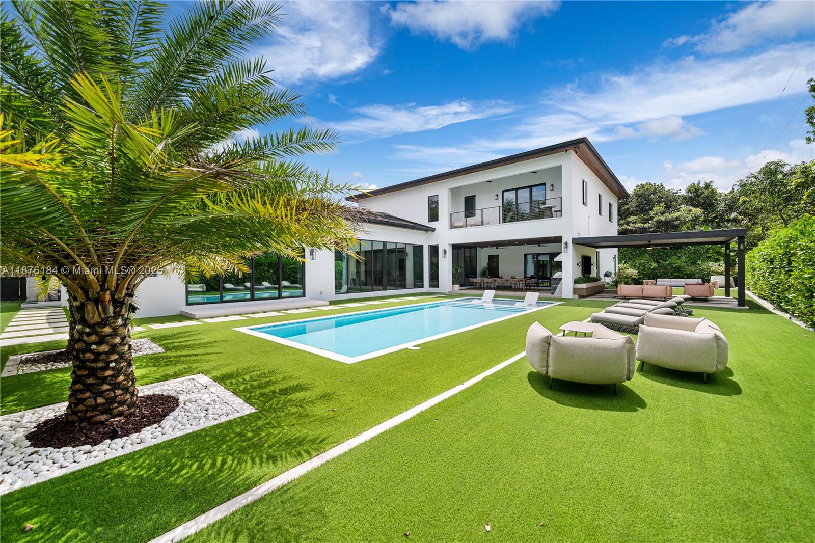 12820 SW 80th Ave Pinecrest, FL 33156