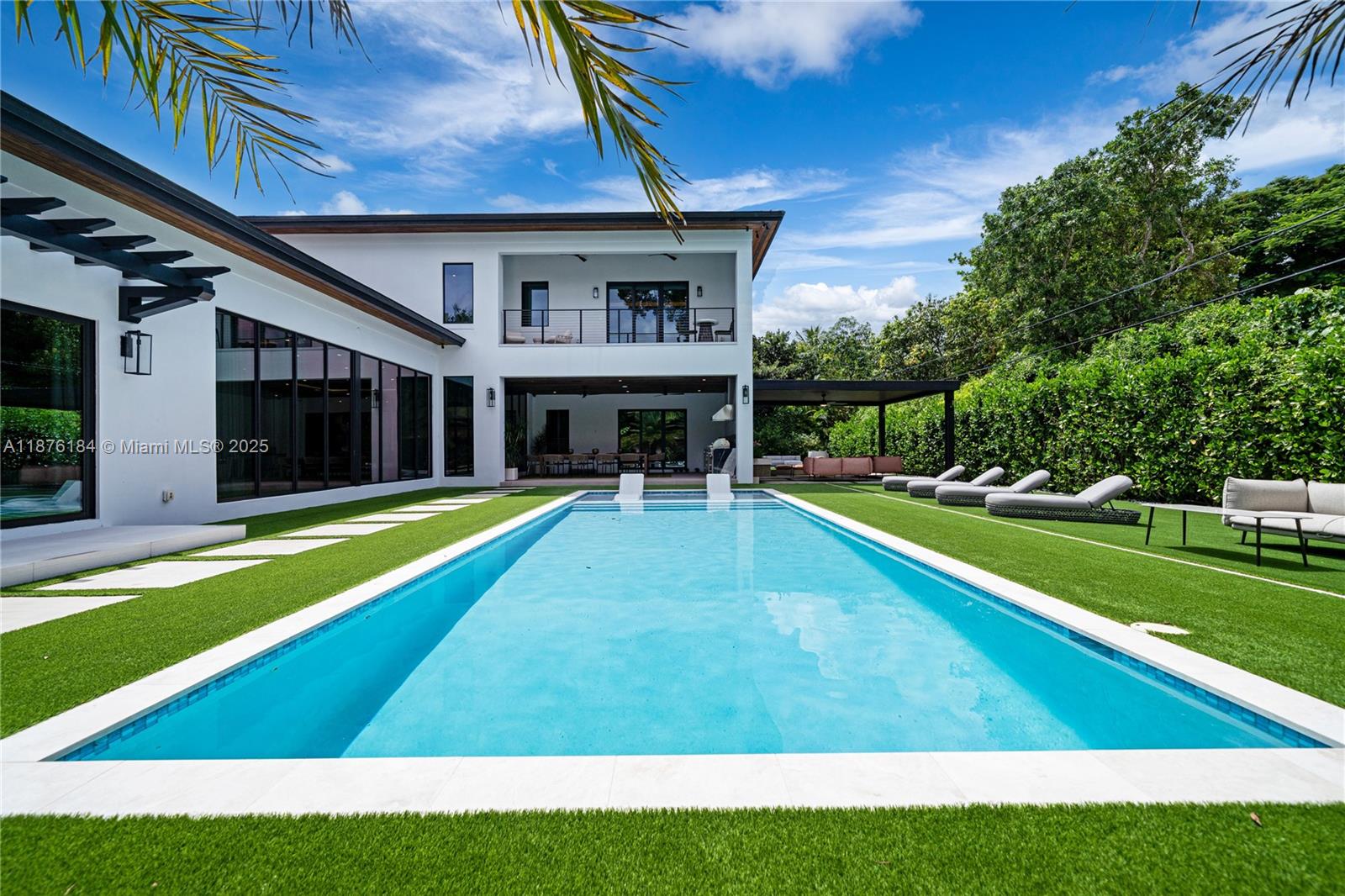 12820 SW 80th Ave Pinecrest, FL 33156