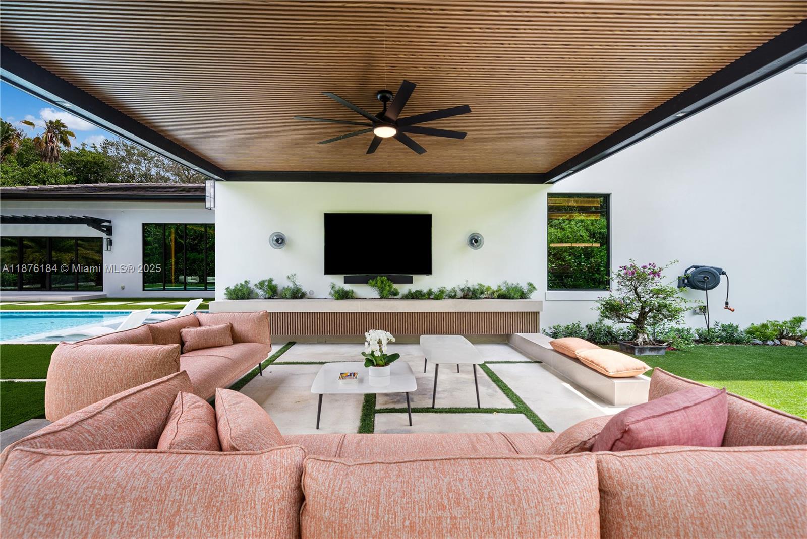 12820 SW 80th Ave Pinecrest, FL 33156