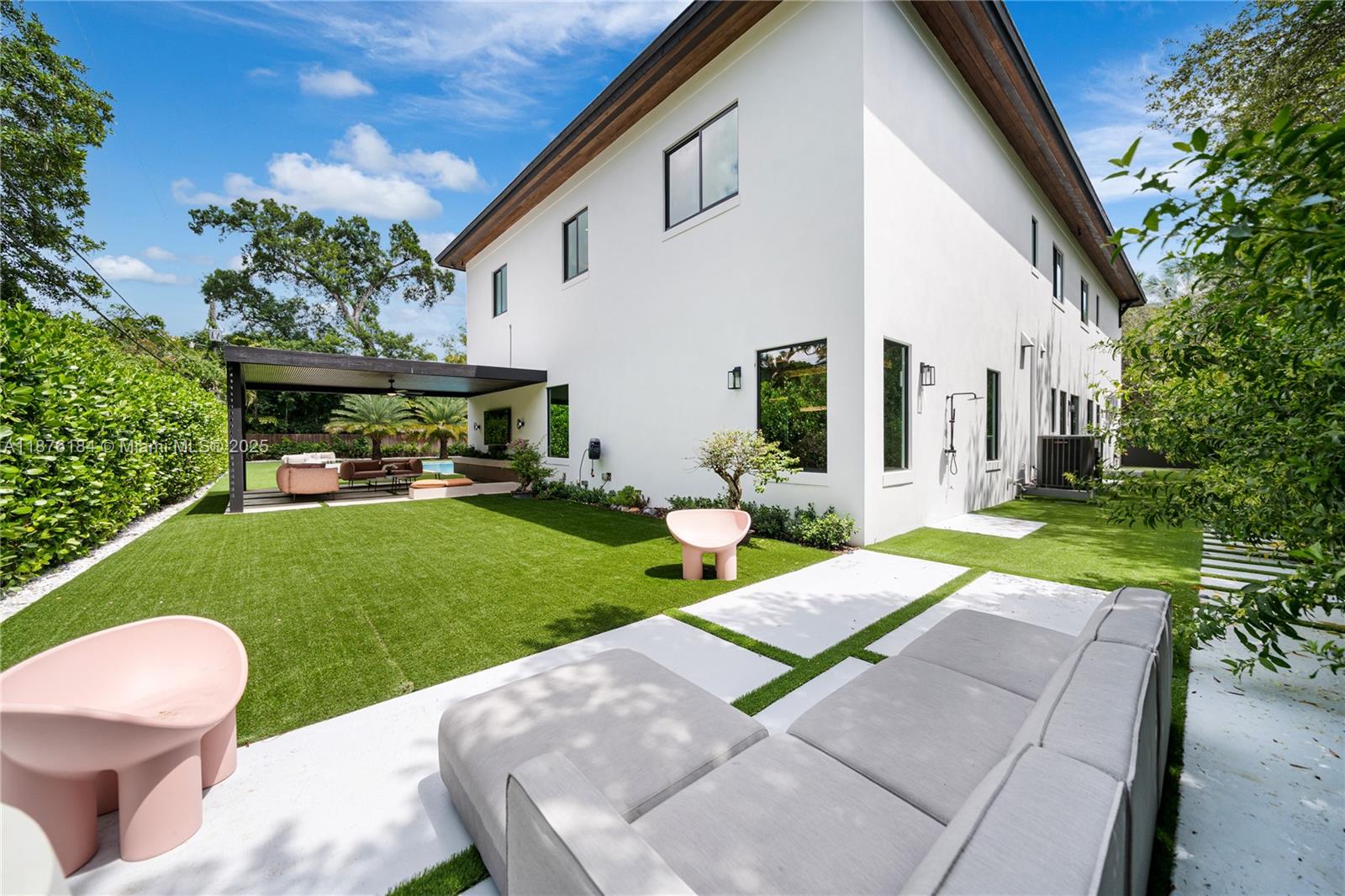 12820 SW 80th Ave Pinecrest, FL 33156