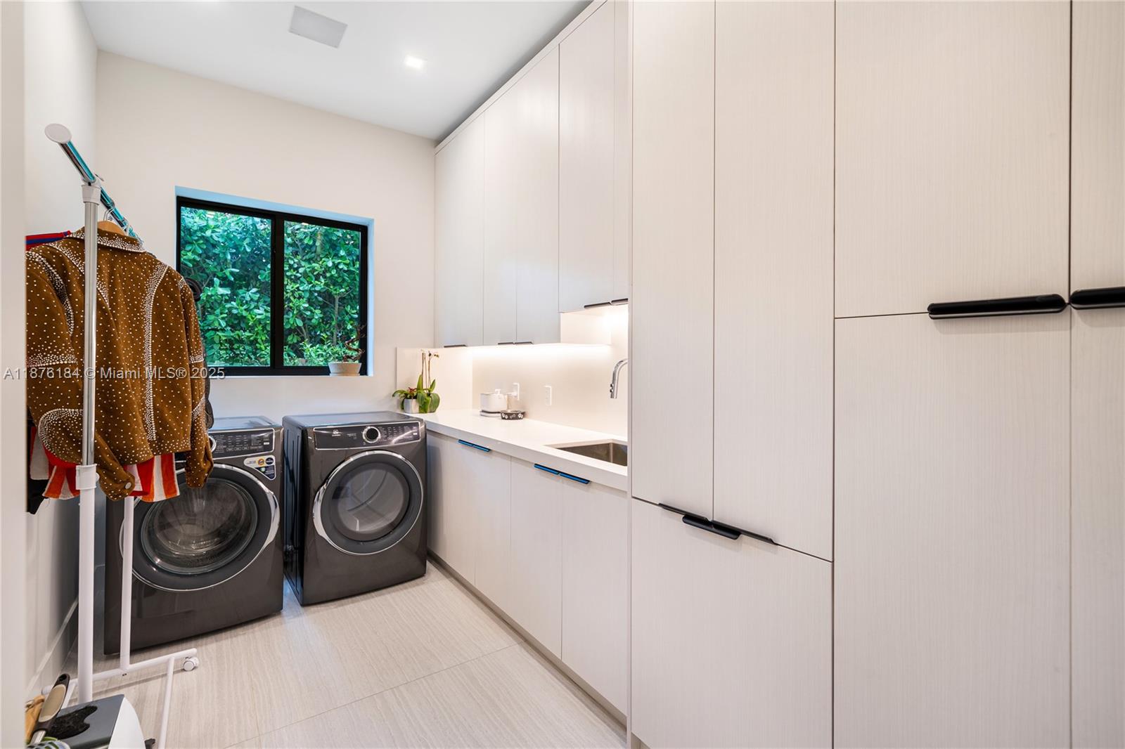 12820 SW 80th Ave Pinecrest, FL 33156