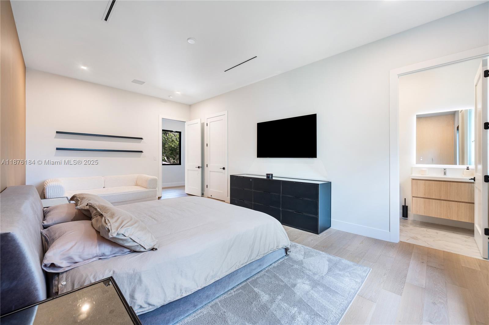 12820 SW 80th Ave Pinecrest, FL 33156