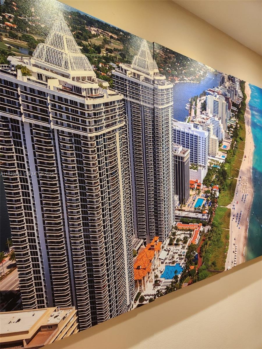 image Blue Diamond25