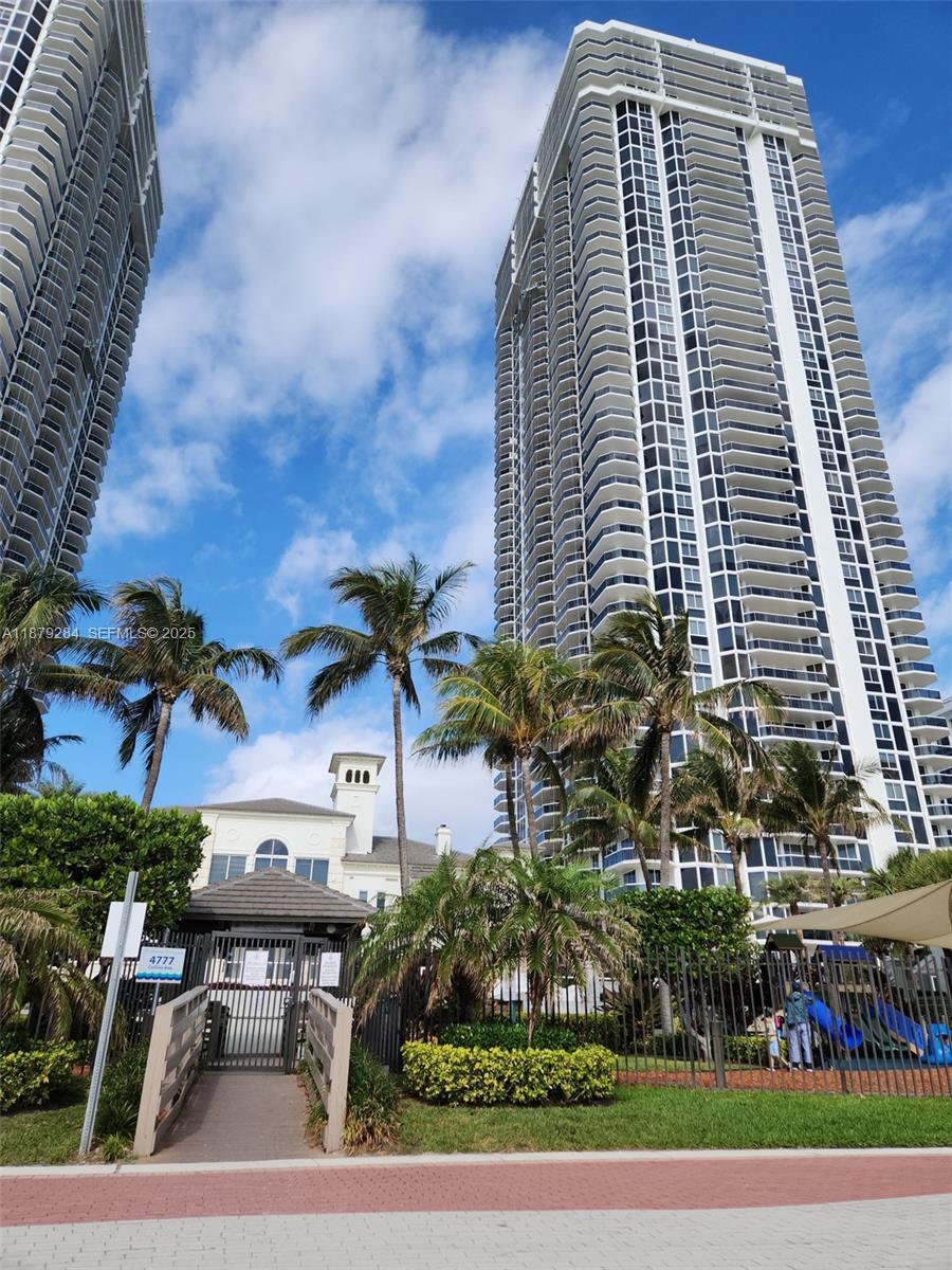 image Blue Diamond36