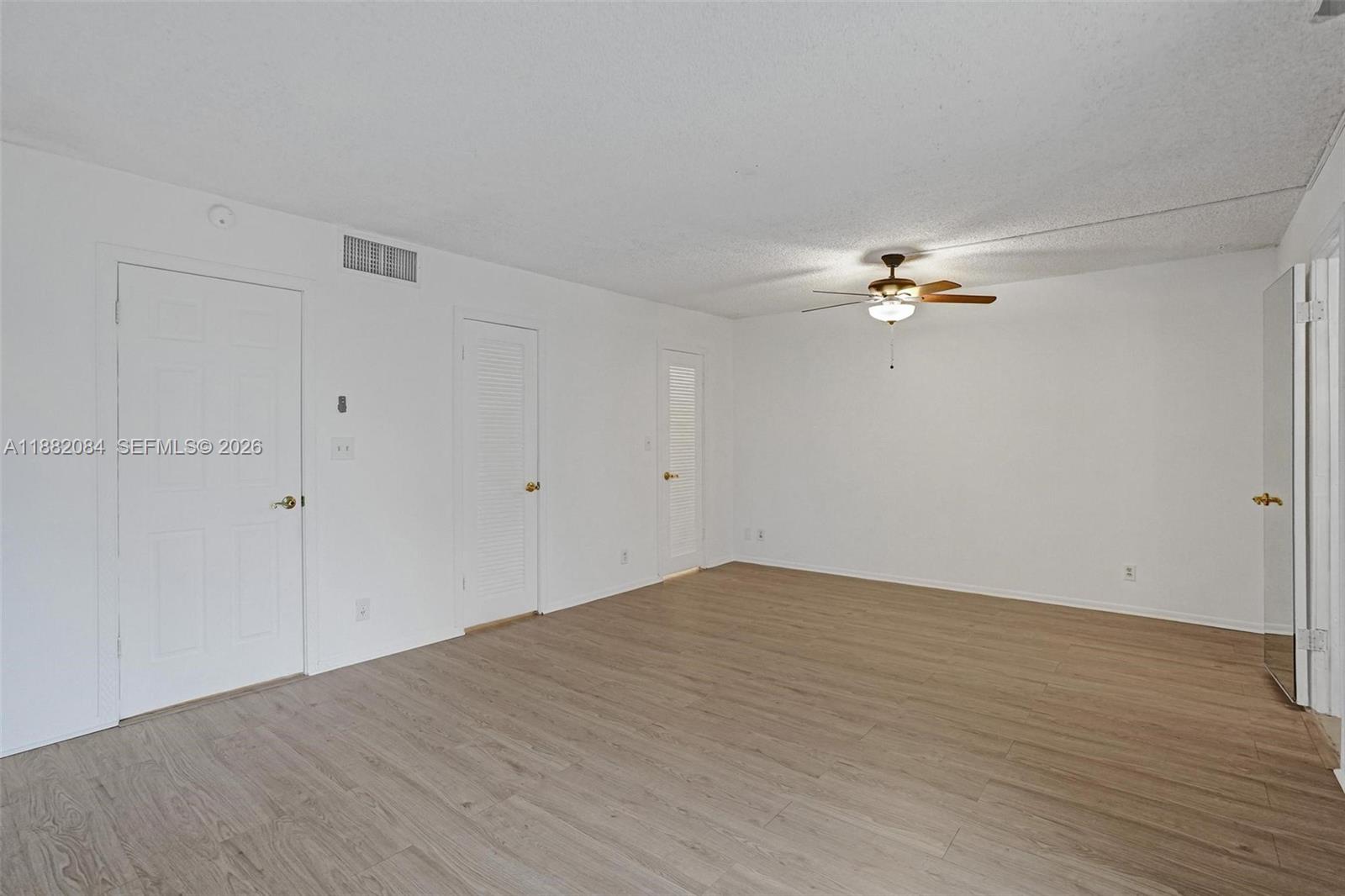 2220 NE 11th St Hallandale Beach, FL 33009