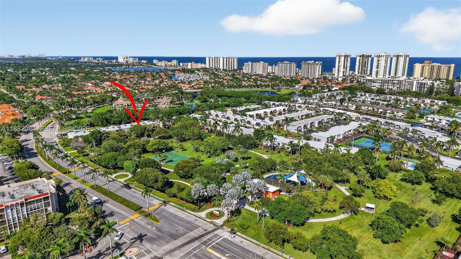 2220 NE 11th St Hallandale Beach, FL 33009