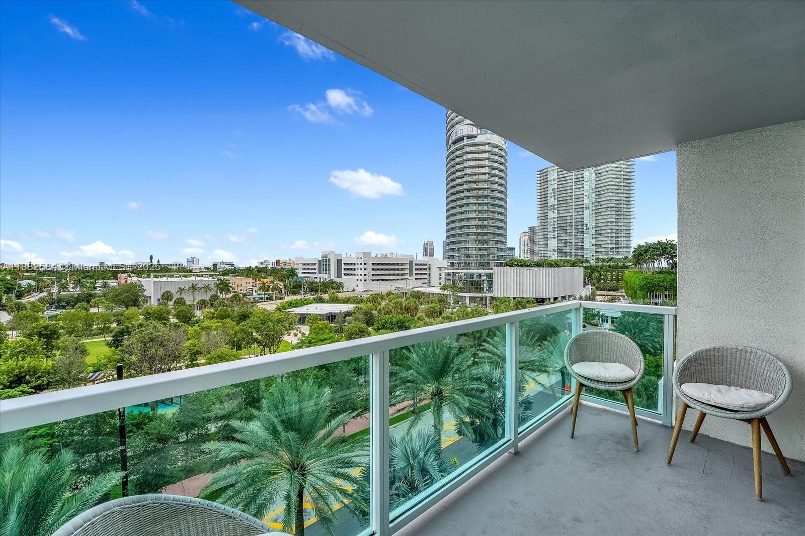 image The Floridian Condo10