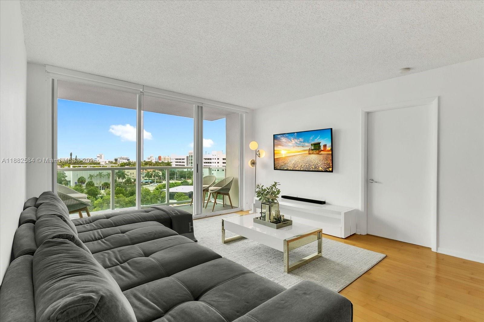 image The Floridian Condo2