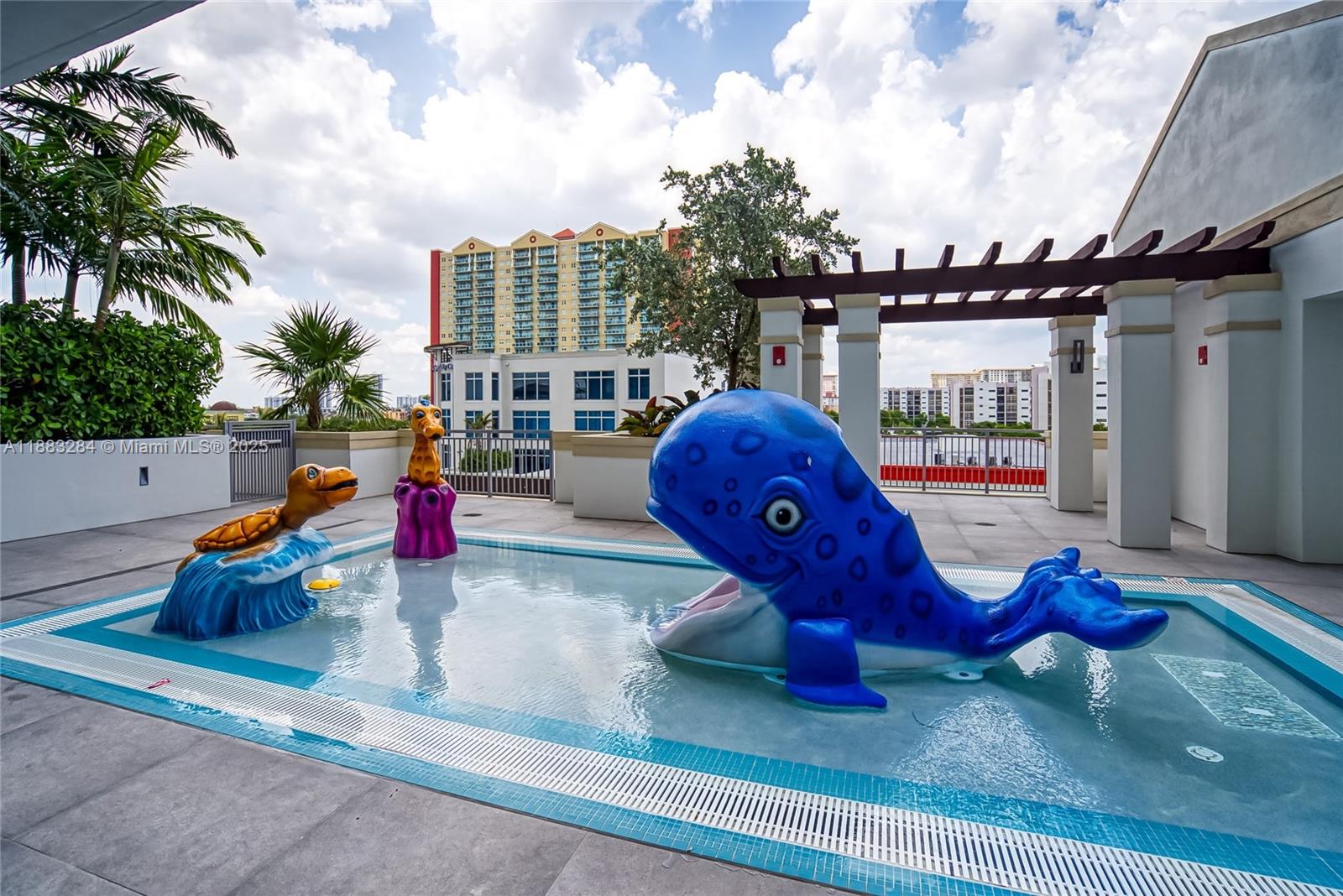 image Parque Towers Condo11