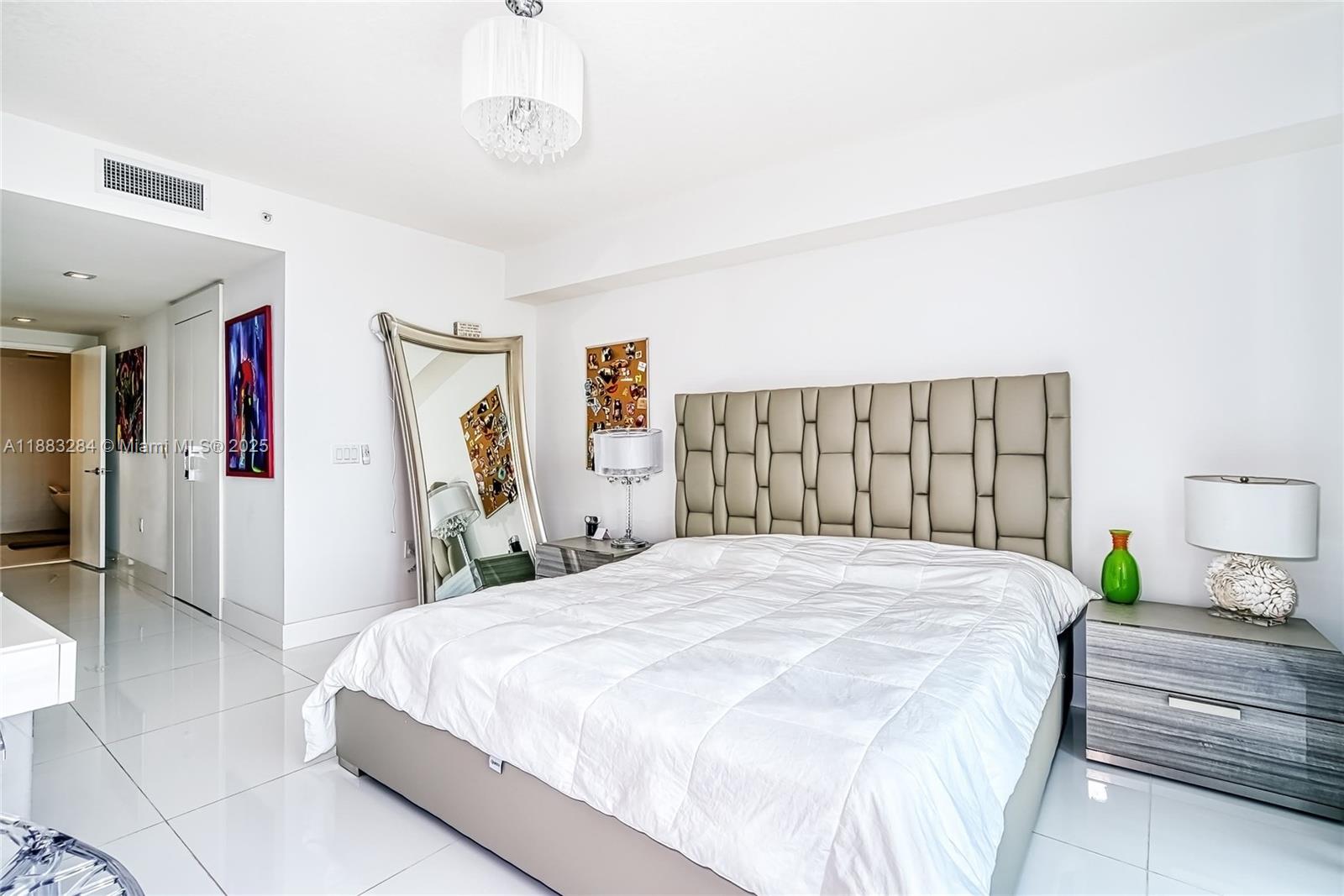 image Parque Towers Condo13